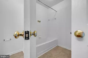 220 Arcadia Shores Cir, Odenton, MD 21113 - Photo 26