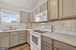 467 Oakton Rd, Odenton, MD 21113 - Photo 6