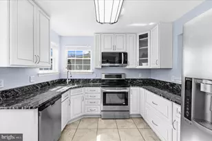 8333 Watermill Dr, Millersville, MD 21108 - Photo 12