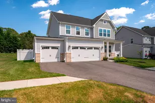 8313 Carrig Ct, Millersville, MD 21108 - Photo 2
