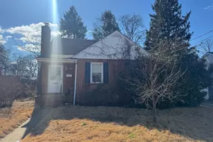 525 Newfield Rd, Glen Burnie, MD 21061 - Photo 2