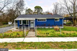 1011 Londonderry Dr, Glen Burnie, MD 21061 - Photo 2