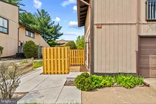 544 Glen Ct, Glen Burnie, MD 21061 - Photo 2