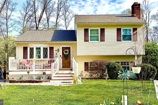 646 Cedar Dr, Pasadena, MD 21122 - Photo 2