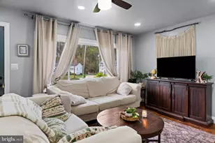 109 Herbert Ct, Glen Burnie, MD 21060 - Photo 6