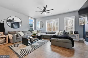 218 Wesley Brown Ln, Annapolis, MD 21401 - Photo 2