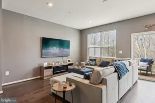 1306 Hawk Hollow Dr, Crofton, MD 21114 - Photo 10