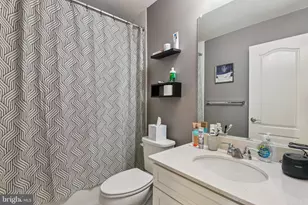 1306 Hawk Hollow Dr, Crofton, MD 21114 - Photo 32