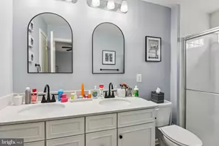 1306 Hawk Hollow Dr, Crofton, MD 21114 - Photo 26