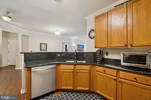 2608 Chapel Lake Dr, Gambrills, MD 21054 - Photo 4