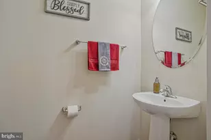 207 Gunther Pl, Glen Burnie, MD 21060 - Photo 10