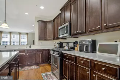 207 Gunther Place, Glen Burnie, MD 21060 - Photo 2