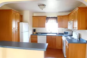 8384 Forest Dr, Pasadena, MD 21122 - Photo 10