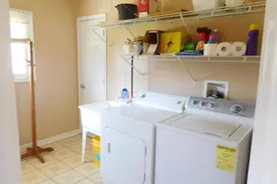 8384 Forest Dr, Pasadena, MD 21122 - Photo 16