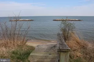 300 Beverley Pl, Edgewater, MD 21037 - Photo 40