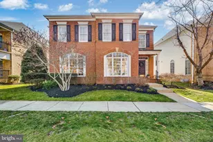 707 Pilot House Dr, Annapolis, MD 21401 - Photo 1