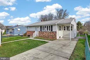 804 Bentwillow Dr, Glen Burnie, MD 21061 - Photo 2