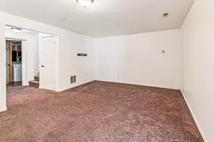 8146 Hazy Dawn Ct, Pasadena, MD 21122 - Photo 16