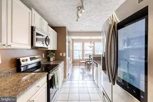 2445 Blue Spring Ct, Odenton, MD 21113 - Photo 12