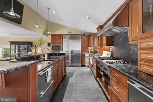 22 E Lake Dr, Annapolis, MD 21403 - Photo 26