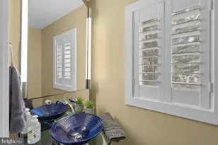 22 E Lake Dr, Annapolis, MD 21403 - Photo 32