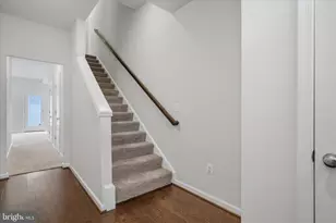 2708 Wessex Cir, Hanover, MD 21076 - Photo 4