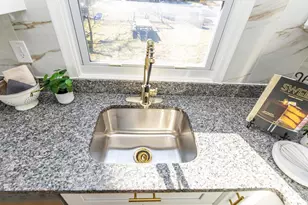 303 Oxford Dr, Glen Burnie, MD 21061 - Photo 12