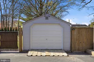 1556 Reinhardt Ln, Glen Burnie, MD 21060 - Photo 44