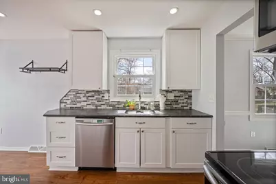 645 Ridgefield Court, Glen Burnie, MD 21061 - Photo 4