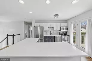 243 9th St, Pasadena, MD 21122 - Photo 16