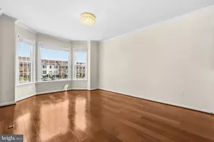 299 St Michaels Cir, Odenton, MD 21113 - Photo 4