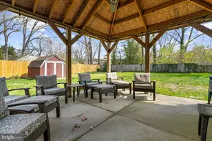 610 Sutton Dr, Pasadena, MD 21122 - Photo 42