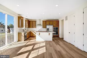 5737 Howard Dr, Glen Burnie, MD 21061 - Photo 12