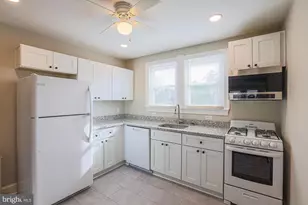 205 S Hammonds Ferry Rd, Linthicum Heights, MD 21090 - Photo 52