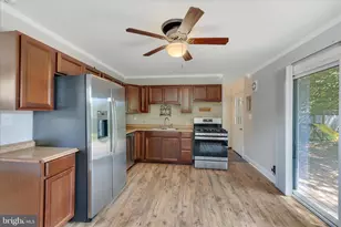 301 8th Ave SE, Glen Burnie, MD 21061 - Photo 12