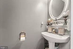 8107 Sagamore Way, Pasadena, MD 21122 - Photo 16