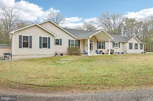 54 Dayton Dr, Pasadena, MD 21122 - Photo 10