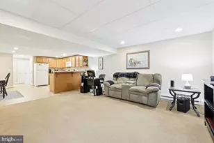 54 Dayton Dr, Pasadena, MD 21122 - Photo 88