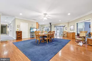 54 Dayton Dr, Pasadena, MD 21122 - Photo 18