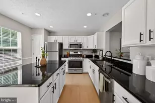 1603 Woodview Ct, Crofton, MD 21114 - Photo 16