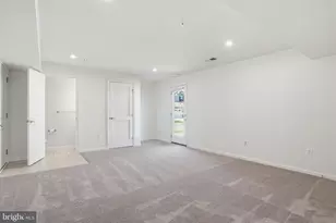 8414 Orhard Harvest Rd, Glen Burnie, MD 21060 - Photo 16