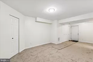 327 Walton Ave, Brooklyn, MD 21225 - Photo 24