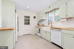 8466 Greenway, Pasadena, MD 21122 - Photo 6