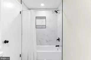 526 Bend Circle Rd, Glen Burnie, MD 21061 - Photo 20