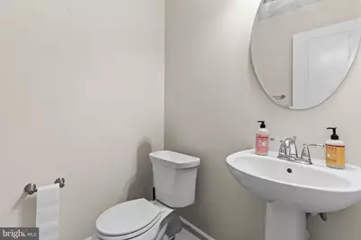 7933 Trailview Crossing, Glen Burnie, MD 21060 - Photo 4