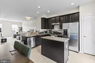 7933 Trailview Xing, Glen Burnie, MD 21060 - Photo 6