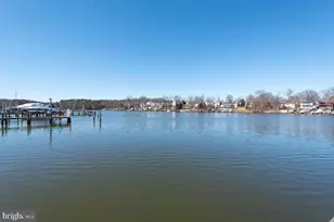 647 210th St, Pasadena, MD 21122 - Photo 44