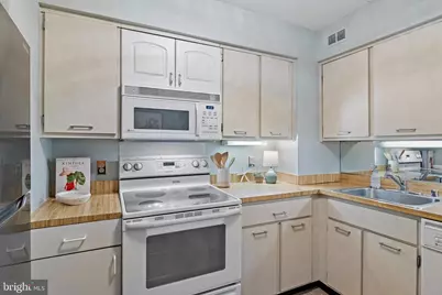 100 Severn Avenue #206, Annapolis, MD 21403 - Photo 24