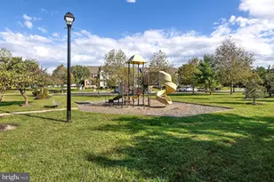 8196 Bell Tower Crossing, Pasadena, MD 21122 - Photo 4