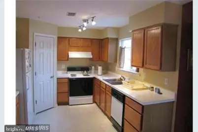 8724 Pine Meadows Drive, Odenton, MD 21113 - Photo 2